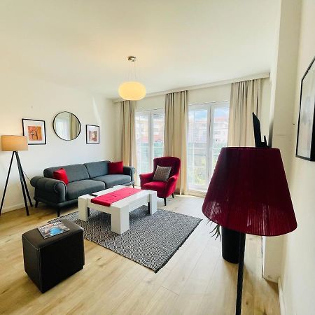 4 Llullat - City Center Apartment Priștina Exterior foto